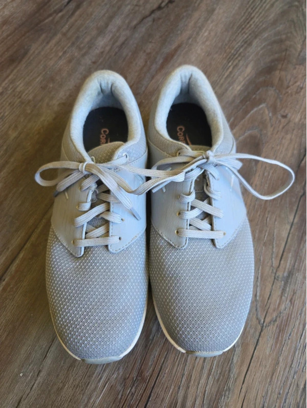 Callaway gray golf shoe size 8.5 womens